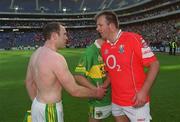 25 August 2002; Cork captain Colin Corkery shakes hands with his Séamus Moynihan of Kerry after the Bank of Ireland All-Ireland Senior Football Championship Semi-Final match between Kerry and Cork at Croke Park in Dublin. Photo by Damien Eagers/Sportsfile