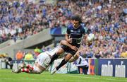 19 May 2012; Isa Nacewa, Leinster, is tackled by Stephen Ferris, Ulster. Heineken Cup Final, Leinster v Ulster, Twickenham Stadium, Twickenham, England. Picture credit: Diarmuid Greene / SPORTSFILE
