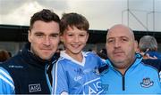 30 August 2017; Dublin footballer Paddy Andrews with Aran Balfe Foran and Des Foran, from Garristown, during a meet and greet with supporters at Parnell Park in Dublin. Photo by Piaras Ó Mídheach/Sportsfile