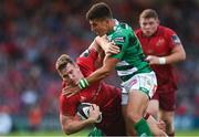 1 September 2017; Chris Farrell of Munster is tackled by Tommaso Benvenuti of Benetton during the Guinness PRO14 Round 1 match between Munster and Benetton at Irish Independent Park in Cork. Photo by Eóin Noonan/Sportsfile