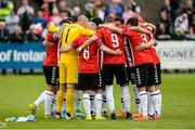 20 August 2017; The Derry prematch huddle before the SSE Airtricity League Premier Division match between Derry City and Dundalk at Maginn Park in Buncrana, Co Donegal. Photo by Oliver McVeigh/Sportsfile