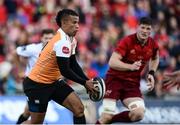 9 September 2017; Clayton Blommetjies of Cheetahs in action against Jack O'Donoghue of Munster during the Guinness PRO14 Round 2 match between Munster and Cheetahs at Thomond Park in Limerick. Photo by Diarmuid Greene/Sportsfile