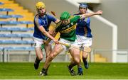 9 September 2017; Barry O’Sullivan of Kerry in action against Matthew Traynor, left, and Christy Moorehouse of Wicklow during the Bord Gáis Energy GAA Hurling All-Ireland U21 B Championship Final match between Kerry and Wicklow at Semple Stadium in Thurles, Co Tipperary. Photo by Piaras Ó Mídheach/Sportsfile