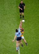 1 July 2012; Eamonn Fennell, Dublin, competes against Eric Bradley, Wexford, for the throw-in from referee Rory Hickey. Leinster GAA Football Senior Championship Semi-Final, Dublin v Wexford, Croke Park, Dublin. Picture credit: Dáire Brennan / SPORTSFILE