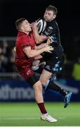 22 September 2017; Andrew Conway of Munster in action against Finn Russell of Glasgow Warriors during the Guinness PRO14 Round 4 match between Glasgow Warriors and Munster at Scotstoun Stadium in Glasgow. Photo by Rob Casey/Sportsfile