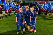 29 September 2017; Leinster mascots 6 year old Tom Montayne, from Stepaside, Dublin, and 7 year old Fionn Morrison, from Celbridge, Co. Kildare with captain Jonathan Sexton. Guinness PRO14 Round 5 match between Leinster and Edinburgh at the RDS Arena in Dublin. Photo by Brendan Moran/Sportsfile