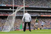 22 July 2012; Eoghan O'Gara, Dublin, kicks the ball over the bar which was initially signal as a wide by the umpire and subsequently was overturned by referee Marty Duffy. Leinster GAA Football Senior Championship Final, Dublin v Meath, Croke Park, Dublin. Picture credit: David Maher / SPORTSFILE