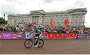 28 July 2012; Ireland's Nicolas Roche passes by Buckingham Palace during the Men's Road Race. London 2012 Olympic Games, Road Cycling, The Mall, Westminster, London, England. Picture credit: Brendan Moran / SPORTSFILE