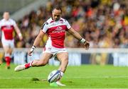 22 October 2017; Christian Lealiifano of Ulster converts a penalty goal during the European Rugby Champions Cup Pool 1 Round 2 match between La Rochelle and Ulster at Stade Marcel Deflandre, La Rochelle in France. Photo by John Dickson/Sportsfile