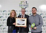24 October 2017; Bohemian FC representatives Chris Brien, President, and Luke O'Riordan, are presented with the Best Overall Marketing Award by Leanne Sheill, SSE Airtricity Sponsorship Specialist, during the SSE Airtricity League Club Awards at City Hall in Dublin. Photo by Seb Daly/Sportsfile