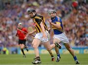 19 August 2012; Aidan Fogarty, Kilkenny, gets past Conor O'Mahony, Tipperary, on his way to scoring his side's second goal. GAA Hurling All-Ireland Senior Championship Semi-Final, Kilkenny v Tipperary, Croke Park, Dublin. Picture credit: Dáire Brennan / SPORTSFILE