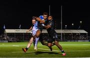 3 November 2017; Adam Byrne of Leinster on his way to scoring his side's third try despite the tackle of Niko Matawalu of Glasgow Warriors during the Guinness PRO14 Round 8 match between Glasgow Warriors and Leinster at Scotstoun in Glasgow, Scotland. Photo by Ramsey Cardy/Sportsfile