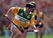 23 August 1998; Brian Whelahan of Offaly during the Guinness All-Ireland Senior Hurling Championship semi-final replay match between Offaly and Clare at Croke Park in Dublin. Photo by Ray McManus/Sportsfile