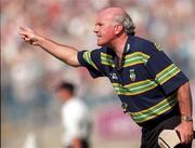 9 August 1998; Offaly manager Michael Bond during the Guinness All-Ireland Senior Hurling Championship semi-final match between Offaly and Clare at Croke Park in Dublin. Photo by Brendan Moran/Sportsfile