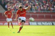 21 October 2012; Ian Keatley, Munster, kicks a penalty. Heineken Cup 2012/13, Pool 1, Round 2, Munster v Edinburgh, Thomond Park, Limerick. Picture credit: Matt Browne / SPORTSFILE