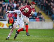 10 February 2013; David Clarke, Mayo, in action against Stephen O'Neill, Tyrone. Allianz Football League, Division 1, Mayo v Tyrone, Elverys MacHale Park, Castlebar, Co. Mayo. Picture credit: Brian Lawless / SPORTSFILE