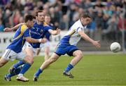 26 May 2013; Seanie Furlong, Wicklow, in action against Barry Gilleran and Shane Mulligan, left, Longford. Leinster GAA Football Senior Championship, First Round, Wicklow v Longford, County Grounds, Aughrim, Co. Wicklow. Picture credit: Matt Browne / SPORTSFILE