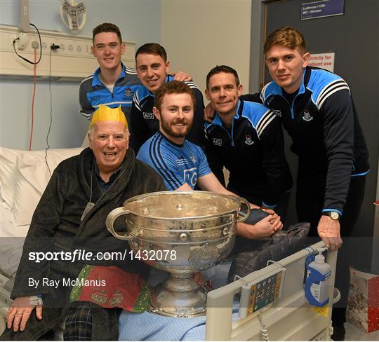 Dublin Football team visit to Beaumont Hospital on Christmas Day