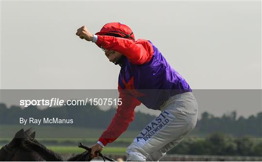 Curragh Races - Irish 2000 Guineas Day