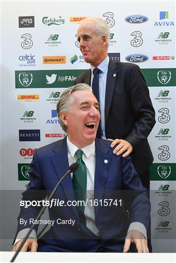 Republic of Ireland Unveil New Manager Mick McCarthy