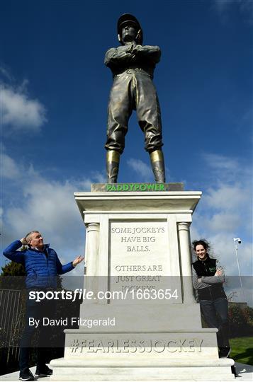Fearless Jockey - Paddy Power Unveil 25 Foot Statue at Cheltenham