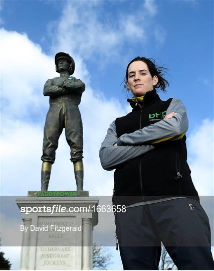 Fearless Jockey - Paddy Power Unveil 25 Foot Statue at Cheltenham