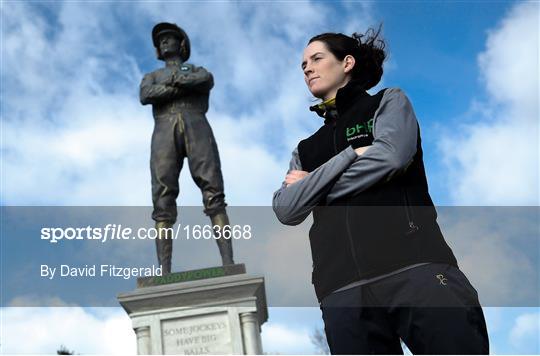 Fearless Jockey - Paddy Power Unveil 25 Foot Statue at Cheltenham