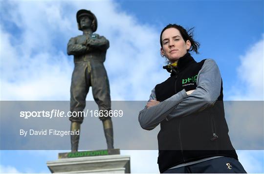 Fearless Jockey - Paddy Power Unveil 25 Foot Statue at Cheltenham Fearless Jockey - Paddy Power Unveil 25 Foot Statue at Cheltenham