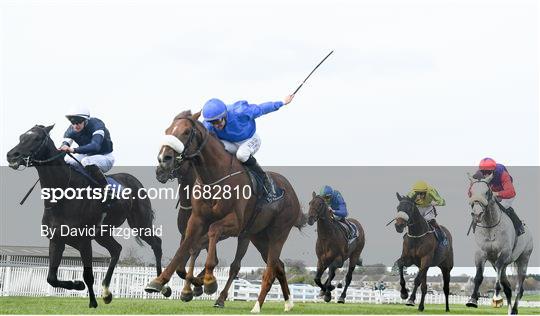 Horse Racing from Naas