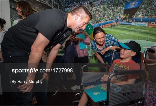 EURO 2020 Ambassador Robbie Keane visits Children's Health Ireland at Crumlin