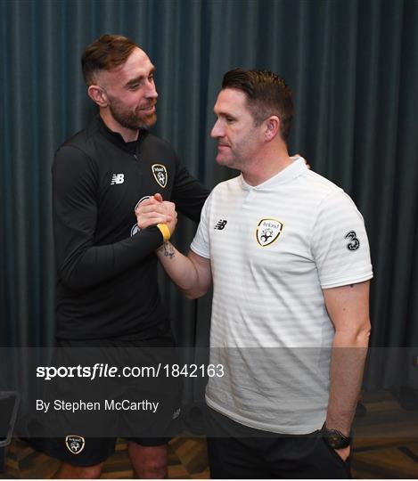 Richard Keogh arrives at Republic of Ireland Team Hotel