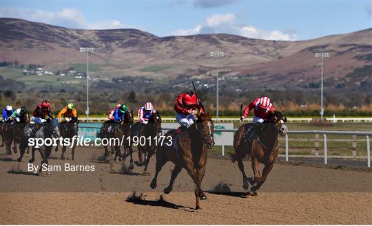 Horse Racing from Dundalk Horse Racing from Dundalk