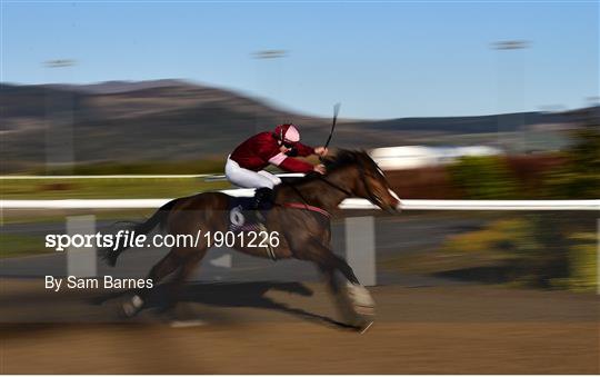 Horse Racing from Dundalk Horse Racing from Dundalk
