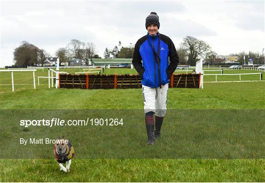 Horse Racing from Thurles