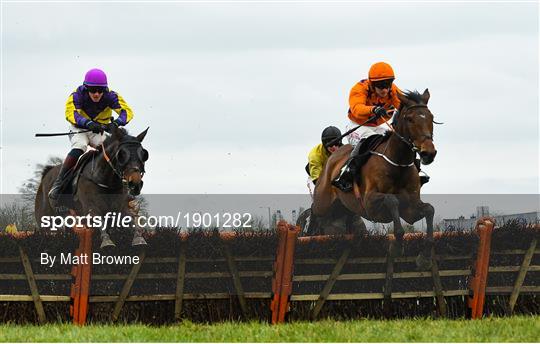 Horse Racing from Thurles