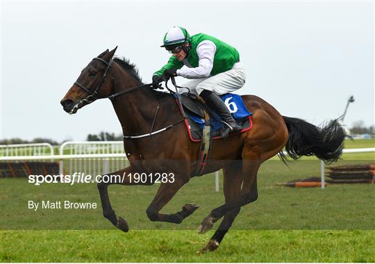 Horse Racing from Thurles