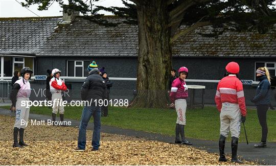 Horse Racing from Thurles