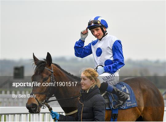 Horse Racing from Naas