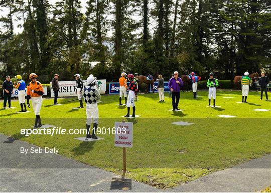 Horse Racing from Clonmel