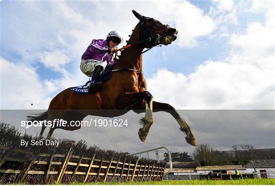 Horse Racing from Clonmel