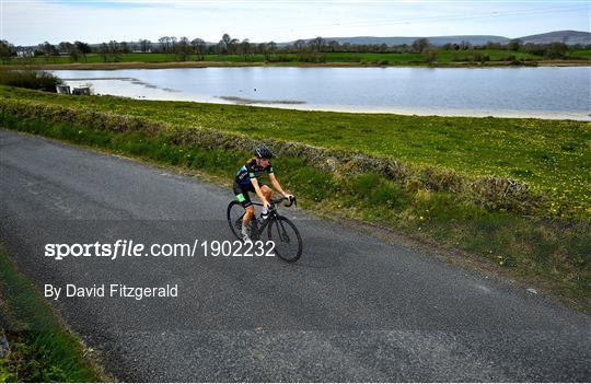 Cyclist Imogen Cotter training session