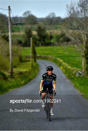 Cyclist Imogen Cotter training session