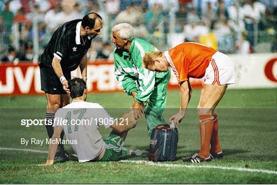 Republic of Ireland v Netherlands - FIFA World Cup 1990 Group F