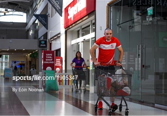 Monaleen GAA Club help out in the Community Monaleen GAA Club help out in the Community
