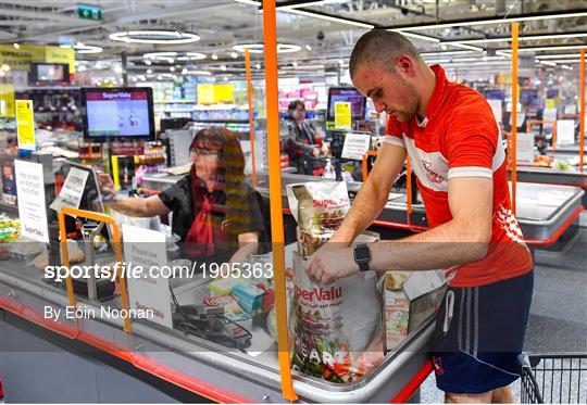 Monaleen GAA Club help out in the Community Monaleen GAA Club help out in the Community
