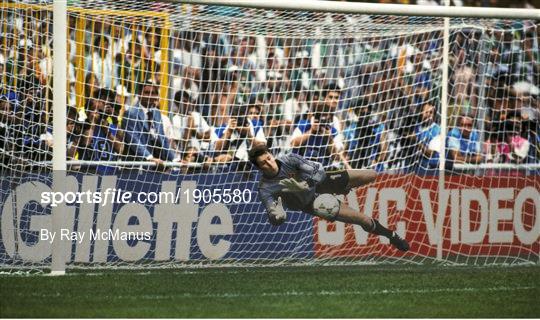 Republic of Ireland v Romania - FIFA World Cup 1990 Round of 16