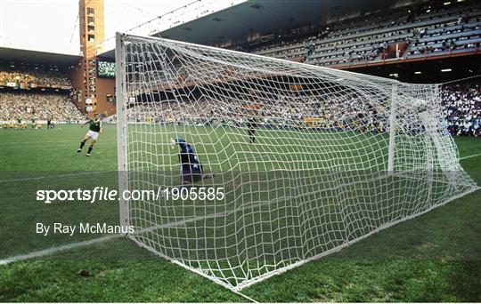 Republic of Ireland v Romania - FIFA World Cup 1990 Round of 16