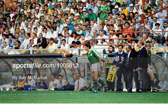 Republic of Ireland v Romania - FIFA World Cup 1990 Round of 16 Republic of Ireland v Romania - FIFA World Cup 1990 Round of 16