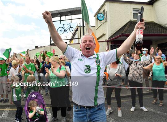 Republic of Ireland Supporters Remember Jack Charlton