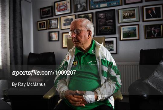 Republic of Ireland Supporters Remember Jack Charlton